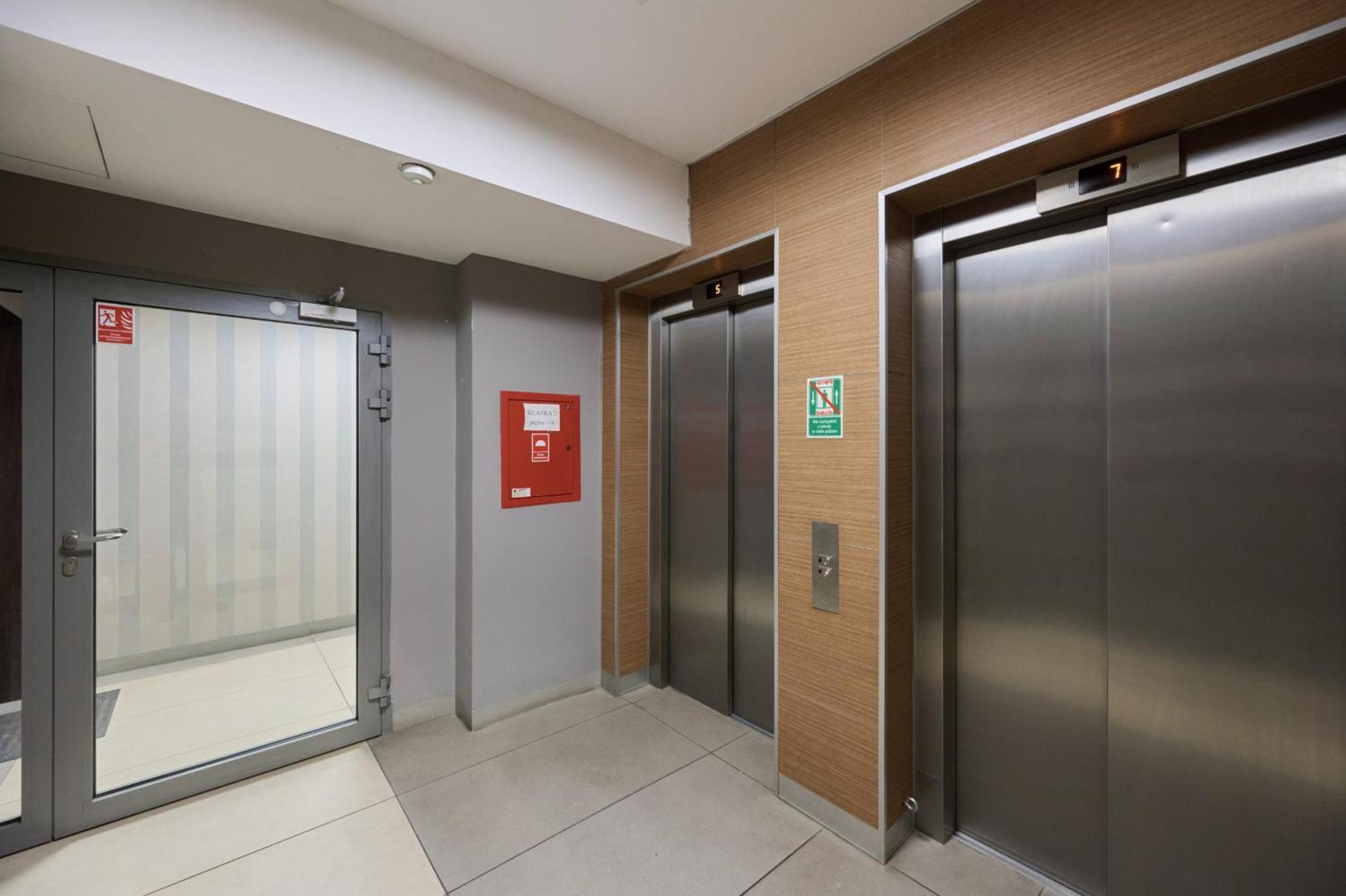 Odra Tower Apartment Center Of Wroclaw By Renters Prestige Exterior foto