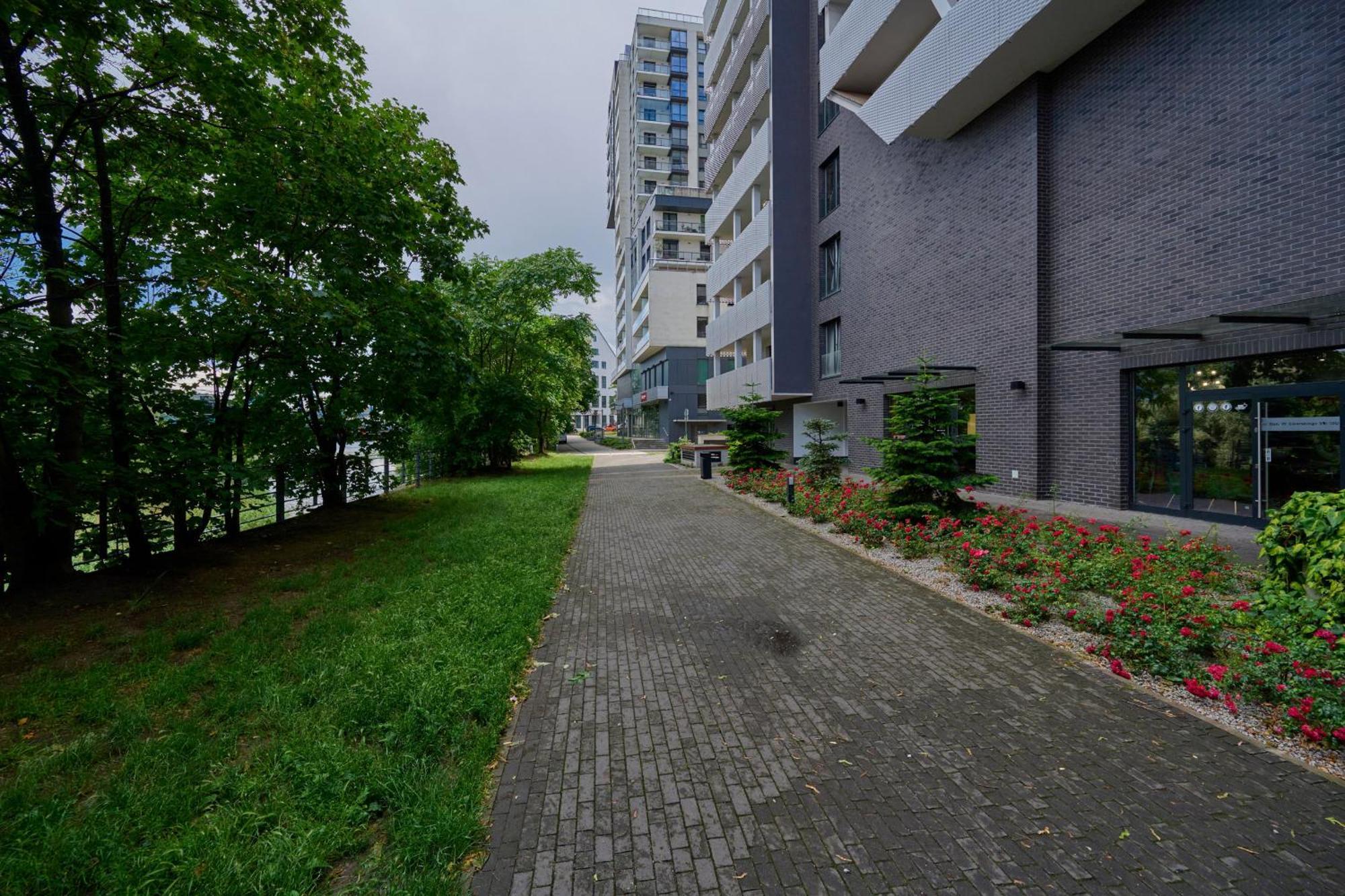 Odra Tower Apartment Center Of Wroclaw By Renters Prestige Exterior foto